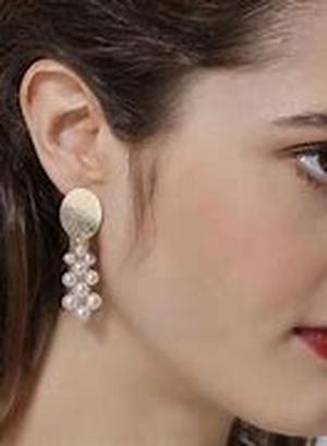Pearls that Really Aren't: The Conch and the Melo Melo "Pearl"