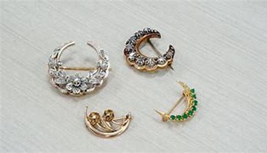 Tips For Buying Estate Jewelry For Your Mother