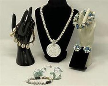 Enhance your Fashion with Estate Jewelry