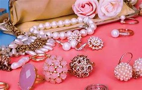 The History Of Pearls