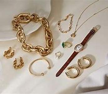 Jewelry Becomes An Instant Classic