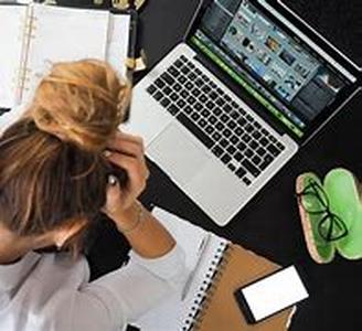 5 Reasons Why You Should Quit Your Day Job