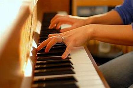 Learn How to Play the Guitar Even If Youre Left Handed