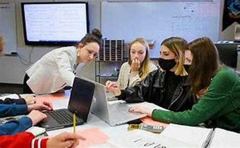 Nashville Schools Begin New Projects To Help Teachers And Parents