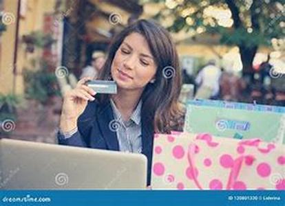 Use Your Credit Card To Have A Merry Christmas