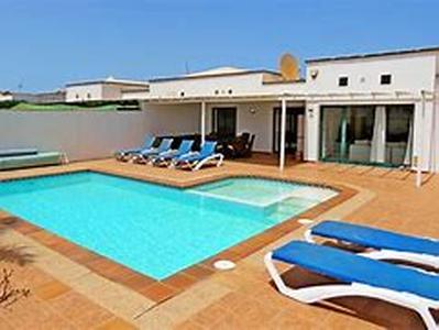 Lancaster Suites' Condotels Investment Concept