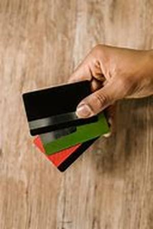 Credit card companies: the rewards, promos and services that make the difference