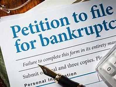 Avoiding suspicious activity reports in cash transactions