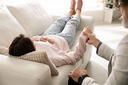 What to Expect on Your First Visit to Cosmetic Surgeon