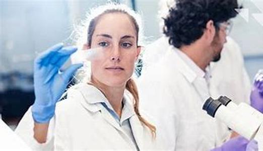 Help With Cancer Concerns Is a Free Call Away