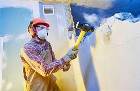 Asbestos Symptom  Asbestos is a type of mineral fiber that is used for insulation and strengthening
