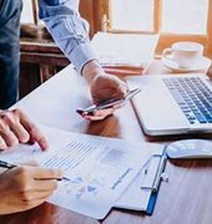 Objectives And Obstacles: Online Marketing