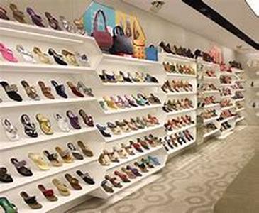 Shopping For Discount Merchandise