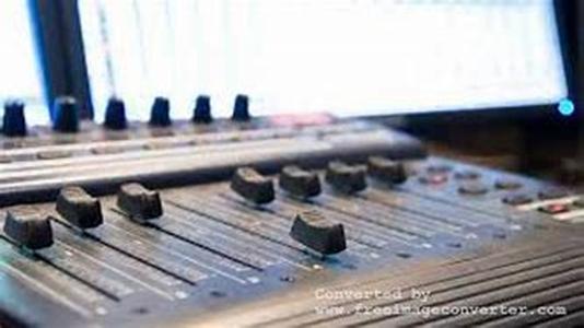 IT Marketing: Who Should Be the Lead Generator