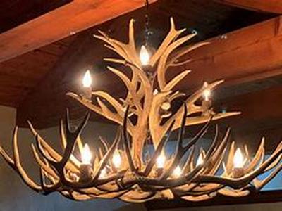 A Cabin Theme for Your Home Decorating Needs