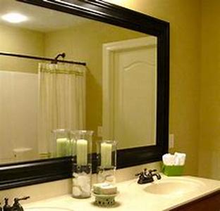 How to Choose Wall Mirrors and Bathroom Accessories