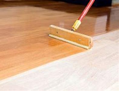 Saving Money with Kitchen Cabinet Refacing