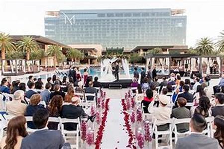 Picking Your Wedding Official: What You Need To Know
