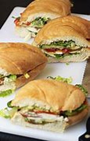 Picnic Baskets:  Why You Should Use Them and How to Find Them