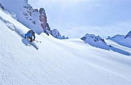 Alaskan Arctic Adventure   Summary: Alaskan arctic adventure tours offer you an experience beyond compare   is located on the northwest tier of  and is the largest state of the  but the less populated