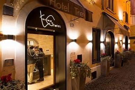 Hostels in , , etc