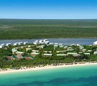 The Great Barrier Reef: Australia's Tropical Paradise
