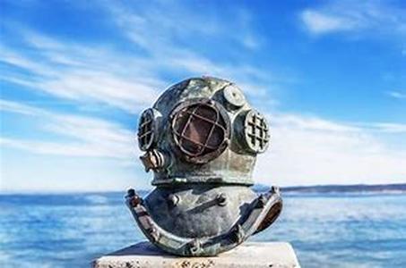 Scuba Diving   Enveloped with a long stretch of emerald waters sated with an abundance of marine life, scuba diving  is more than just an experience