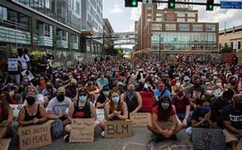 Seattle has Strong Theatrical Bonds