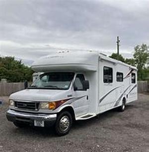 Class C Motor Home  Thinking for a family getaway on wheels